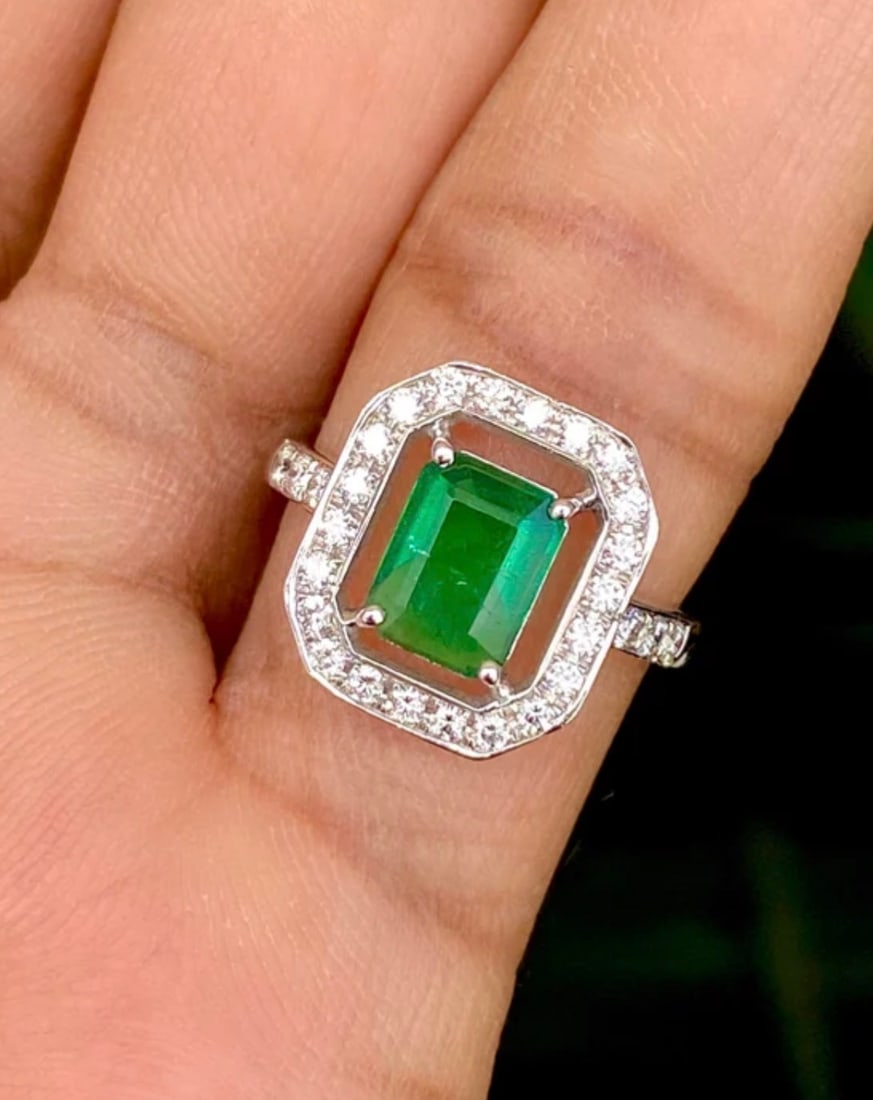 4.06 Carat Emerald Cut Natural Emerald Certified Engagement Ring in 14K Solid White Gold: Zambian Emerald 4.06 Carat Emerald Cut Natural Emerald Certified Engagement Ring in 14K Solid White Gold - Side Stone Real Diamonds Round Cut VS1 H COLOR 0.40 ct - Ring Size US 6