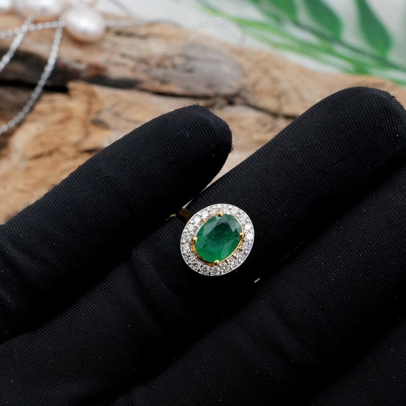 4.00 Carat Oval Cut Natural Emerald Certified Engagement Ring in 14K Solid Yellow Gold: 4.00 Carat Oval Cut Natural Emerald Certified Engagement Ring in 14K Solid Yellow Gold - Side Stone Real Diamonds Round Cut VS1 H COLOR 0.40 ct - Ring Size US 6