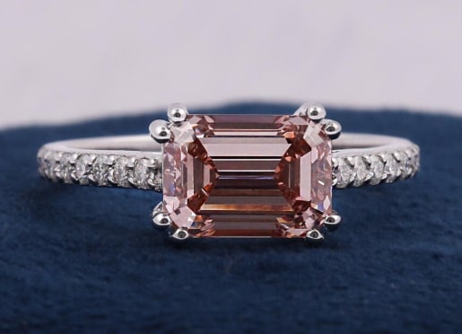 Certified 3.5 Carat VVS1 Pink Emerald Cut Lab Grown Diamond 14k White Gold Engagment Ring: Certified 3.5 Carat VVS1 Pink Emerald Cut Lab Grown Diamond 14k White Gold Engagment Ring - Side Stone Lab Grown Diamonds Round Cut VVS1 D COLOR 0.40 ct - Ring Size US 6