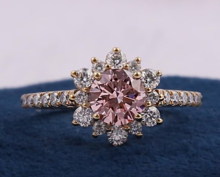 Certified 2.5 Carat VVS1 Pink Round Cut Lab Grown Diamond 14k Rose Gold Engagment Ring: Certified 2.5 Carat VVS1 Pink Round Cut Lab Grown Diamond 14k Rose Gold Engagment Ring - Side Stone Lab Grown Diamonds Round Cut VVS1 D COLOR 0.50 ct - Ring Size US 6