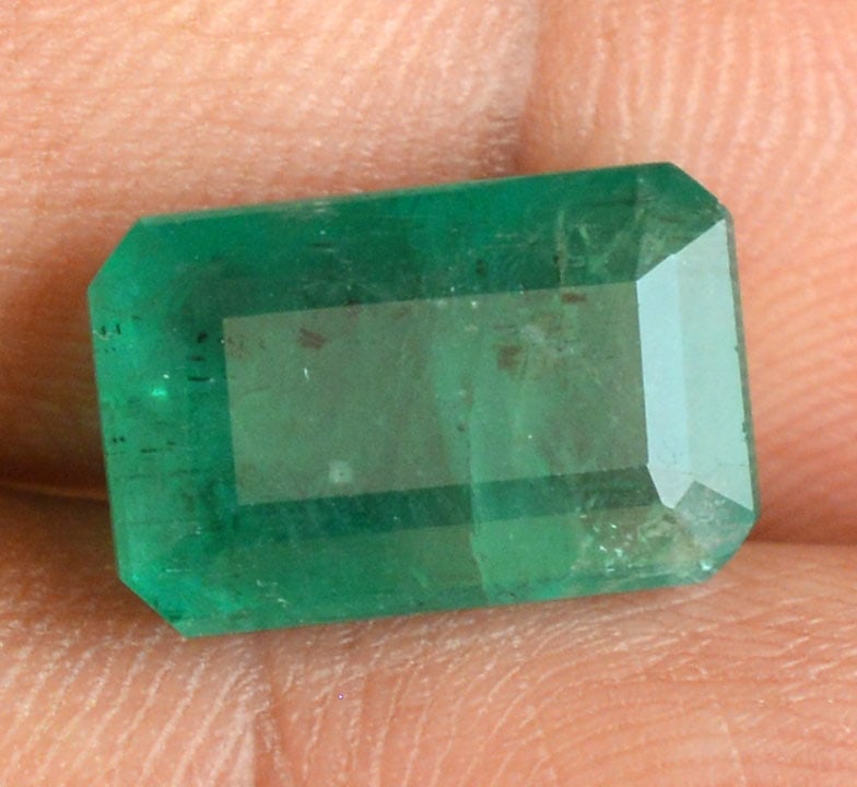 Certified 6.14 Carat Natural Zambian Green Emerald Loose Stone: Certified 6.14 Carat Natural Zambian Green Emerald Loose Stone - Emerald Cut - 13.47x8.76x6 MM