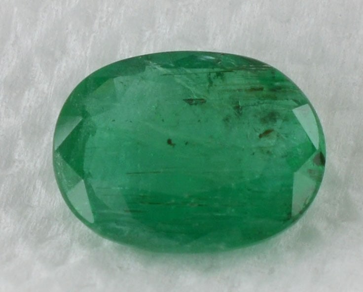 Certified 4.50 Carat Natural Zambian Green Emerald Loose Stone: Certified 4.50 Carat Natural Zambian Green Emerald Loose Stone - Oval Cut - 13.12x10x4.90 MM