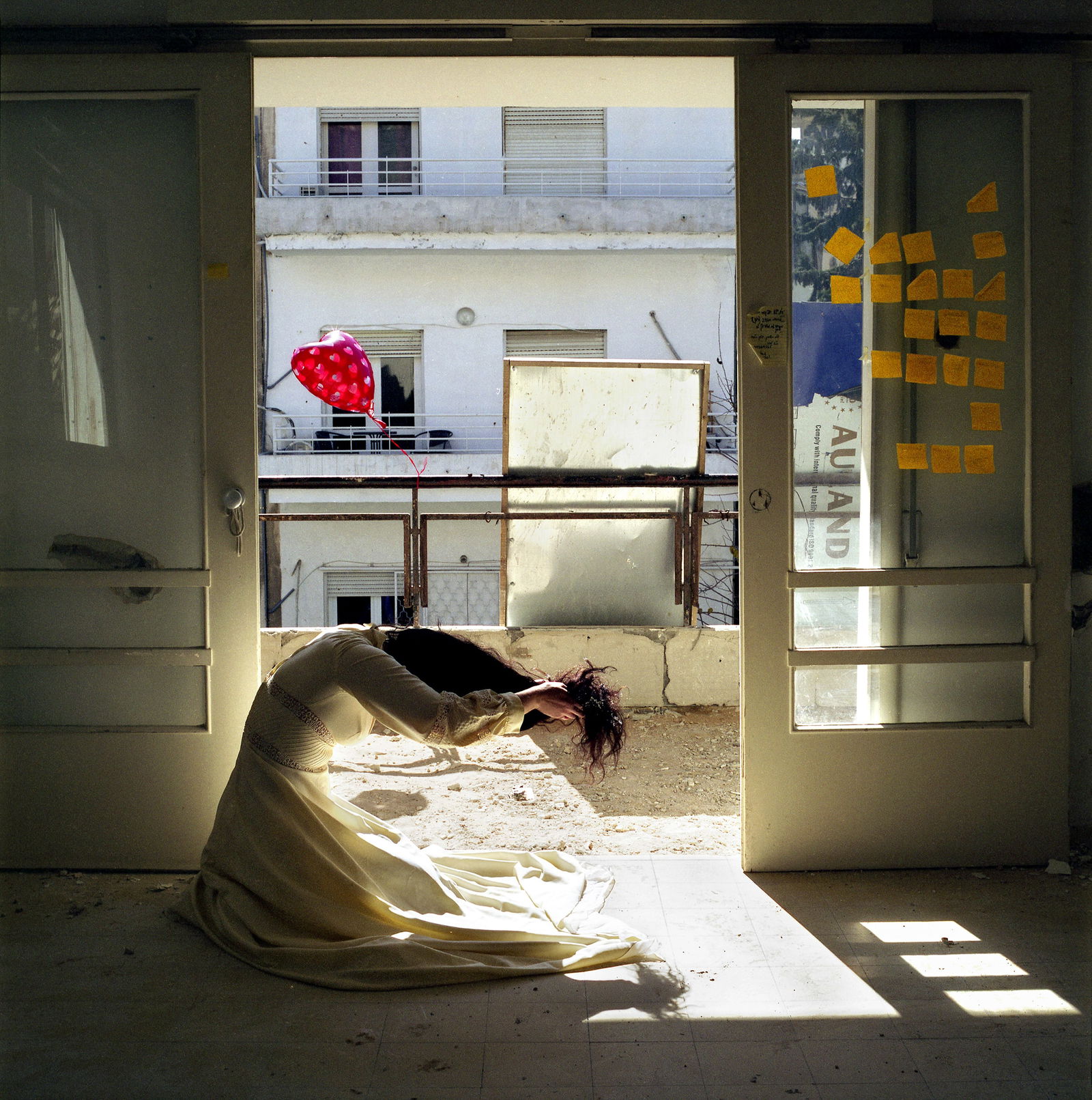 Tel Aviv, Signed Hasselblad Photo Print, Israeli Contemporary Artist Naama Sarid: Title: Las palabras se atraen una a otras con aceite En habitaciones saturadas de sol (Yehuda Amijai). Tel Aviv, Israel 2012. Hasselblad camera, 160iso Color Film. Color Medium Format Analogue Photogr