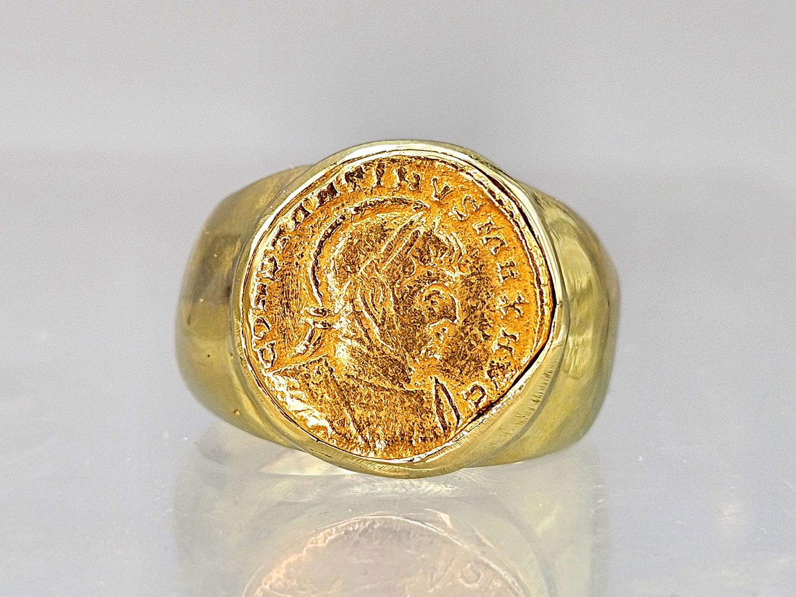 Ancient ROMAN Solidus Coin In A 22kt Gold Ring Size 6, Constantius Emperor (1 of 7)