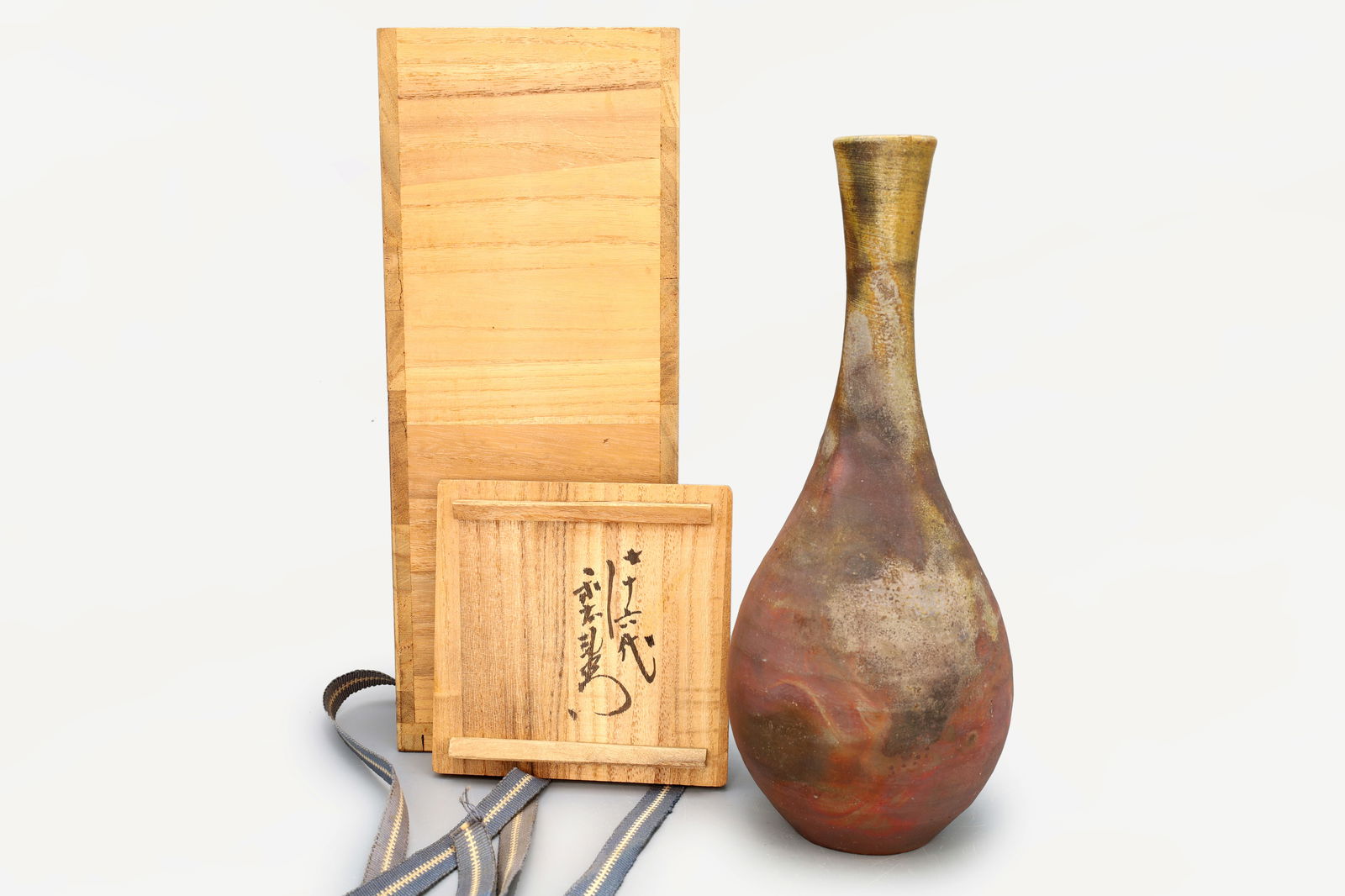 Toko Kaneshige, A Vintage 1990s Japanese Pottery Floral Vase, Bizen Ware Ceramics, Signed (1 of 8)