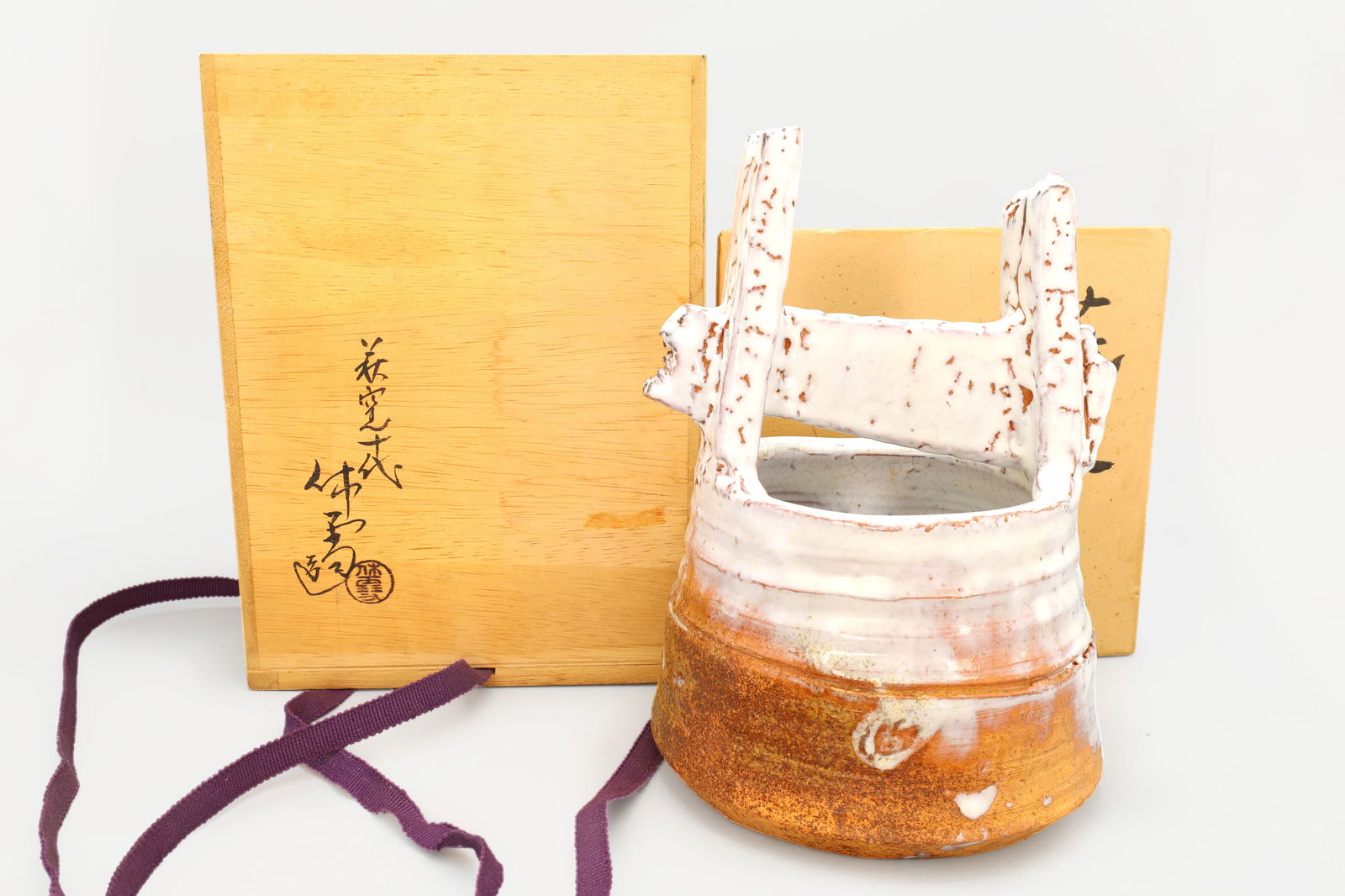 Kyusetsu Miwa, IMPORTANT Japanese Ceramic Vase, Hagi Ware By National Intangible Treasure, Signed (1 of 12)