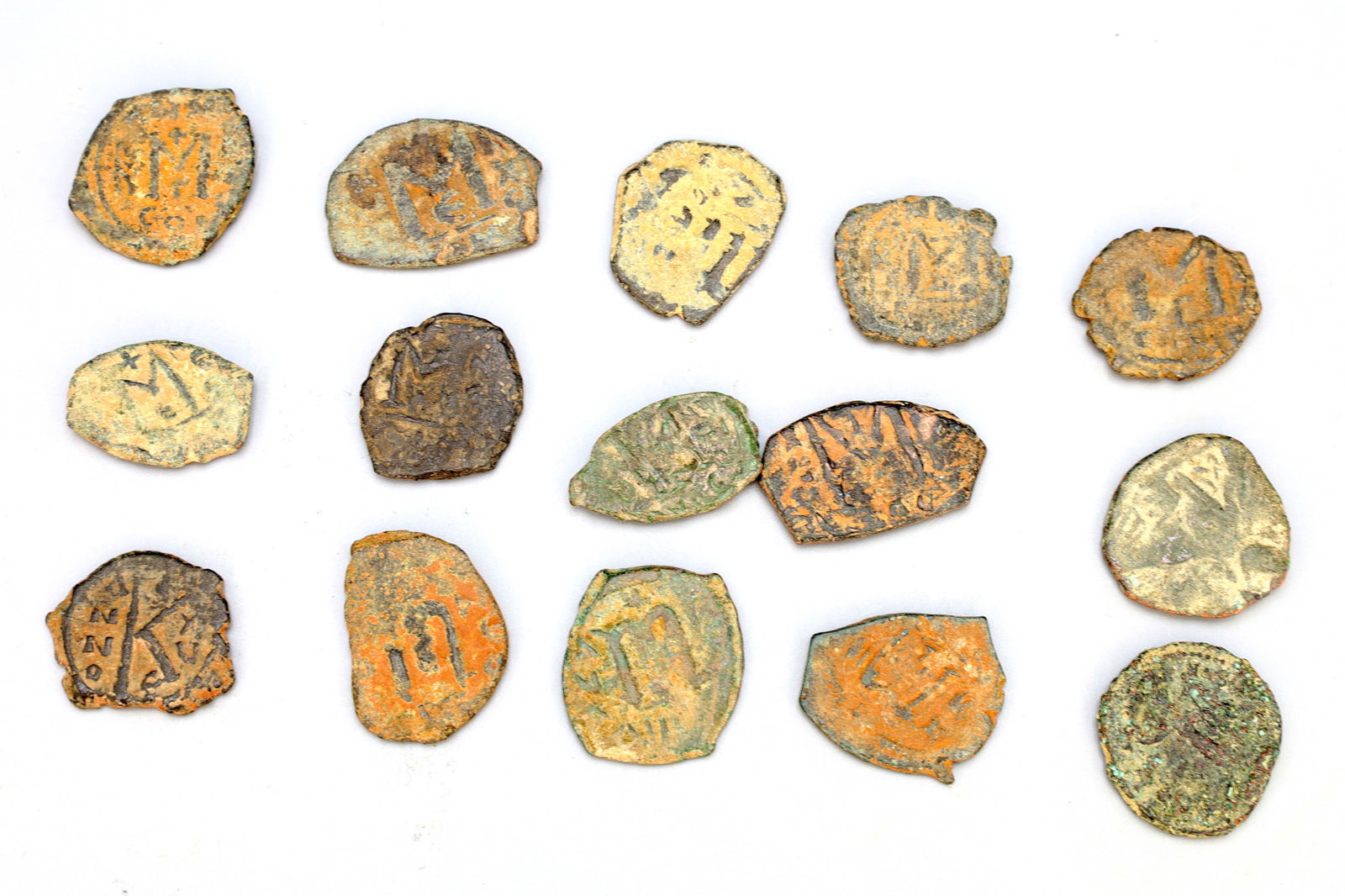 Lot Of 15 Ancient Roman And Byzantine Bronze Coins Circa 4th To 10th century AD. (1 of 3)