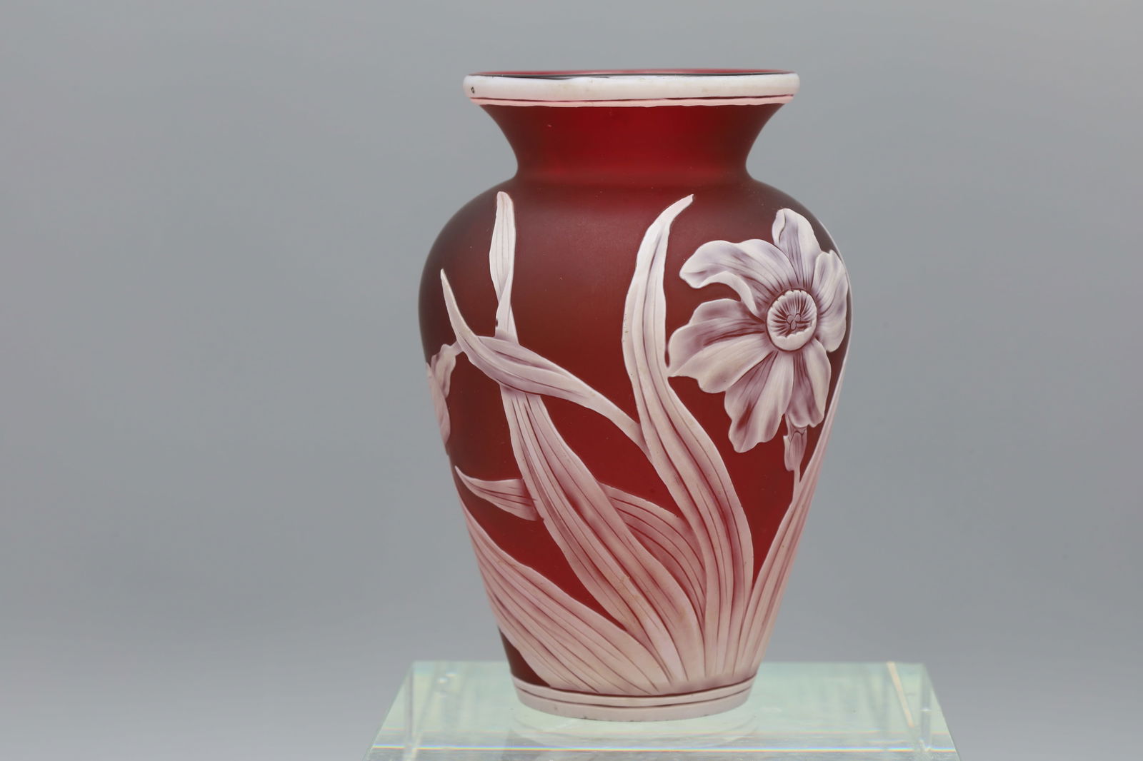 Cherry Red Glass Cameo Floral Vase With White Lis Flower Accents, British, Thomas Webb (1 of 5)