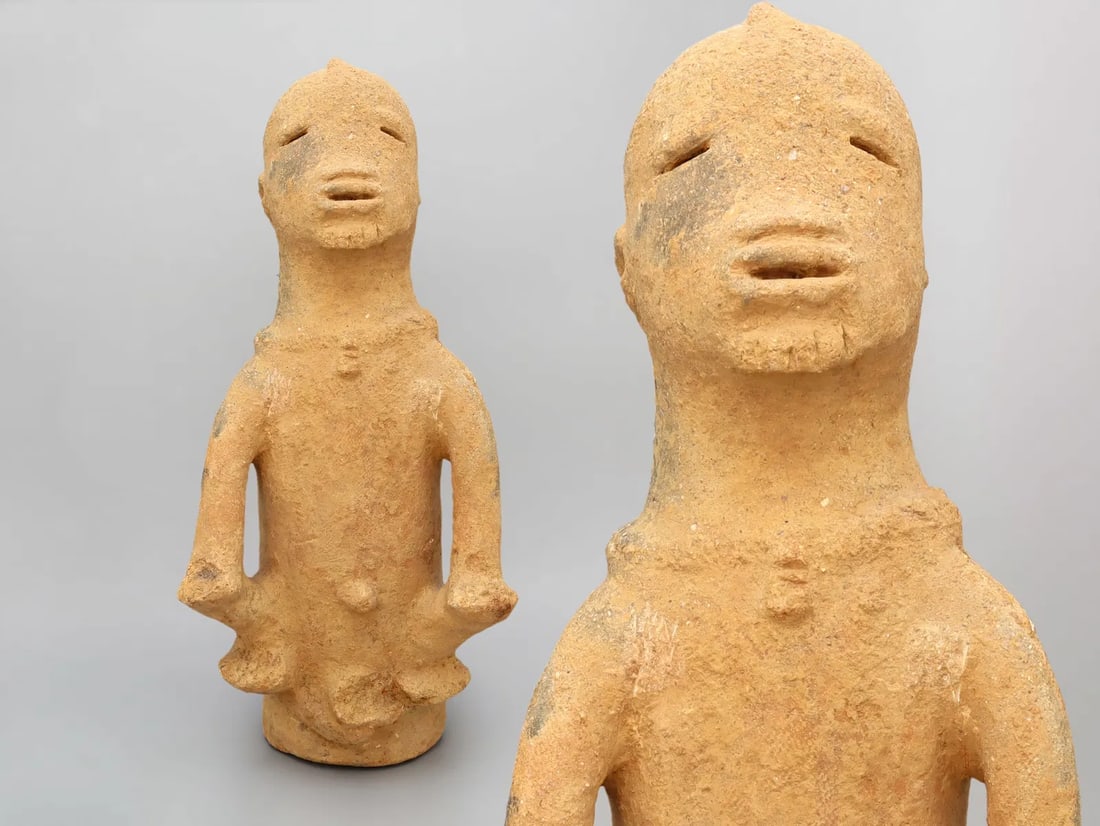 Ancient Africa NOK Civilization Terracotta Burial Sitting Katsina Man Figure 200AD: Very Beautiful, Museum Quality Piece. Large Figure Of A Man Most Probably A Burial Item From Africa And Dated Around 200 AD. The Portrait Represents A Man In A Sitting Of Kneeling Position With Hands