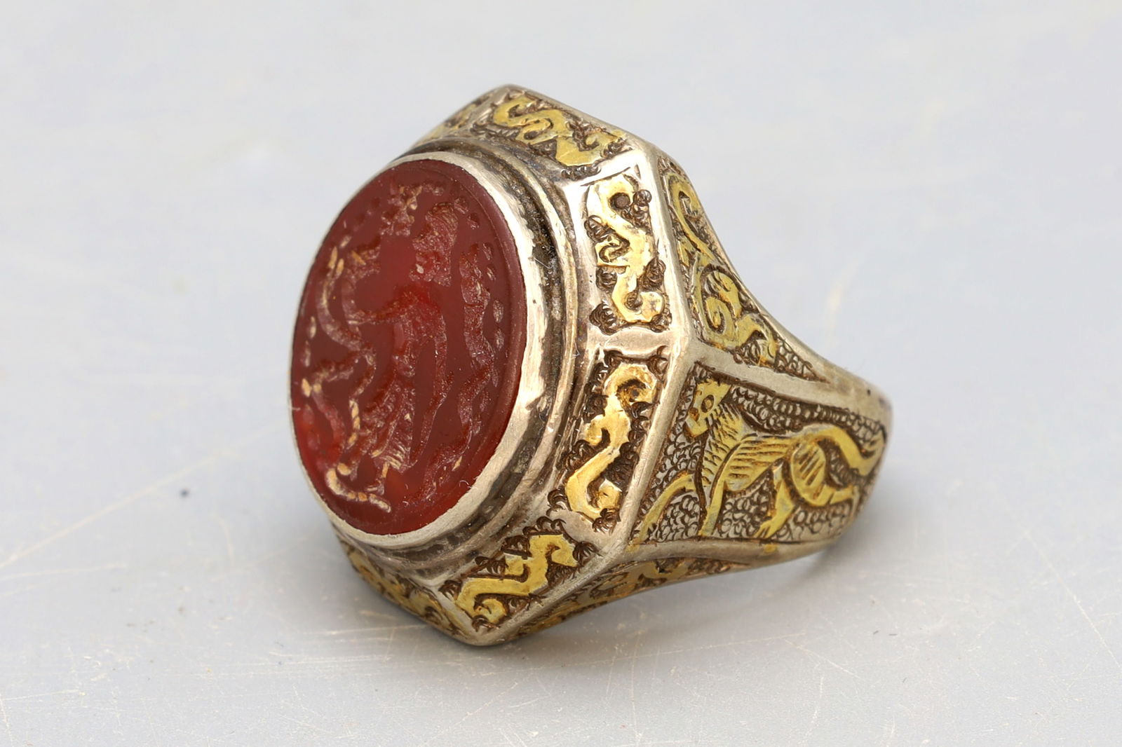 Qajar Dynasty Silver And Gold Ring With Carnelian Intaglio Cameo, King With Snakes (1 of 4)