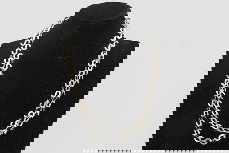 Vintage 1990s Sterling Silver Flat Rolo Chain Necklace, Fashion Jewelry Accessories, Oblongue Link: Vintage 1990s Sterling Silver Flat Rolo Chain Necklace, Fashion Jewelry Accessories, Oblongue Link. Dimensions Length 38 inches, Weight 41.55 grams. All Measurements Are Approximate. DISCLAIMER: Read