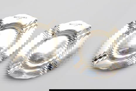 Hermes Paris, Sterling 950 Silver Ashtrays, A Pair Of Mid Century Designed Tobacciana Accessories: Hermes Paris, Sterling 950 Silver Ashtrays, A Pair Of Mid Century Designed Tobacciana Accessories. Normal Surface Wear And Age. Sold As IS. DISCLAIMER: Read The Description And Watch Carefully The Ima