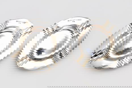 Hermes Paris, Sterling 950 Silver Ashtrays, A Pair Of Mid Century Designed Tobacciana Accessories: Hermes Paris, Sterling 950 Silver Ashtrays, A Pair Of Mid Century Designed Tobacciana Accessories. Normal Surface Wear And Age. Sold As Is. DISCLAIMER: Read The Description And Watch Carefully The Ima
