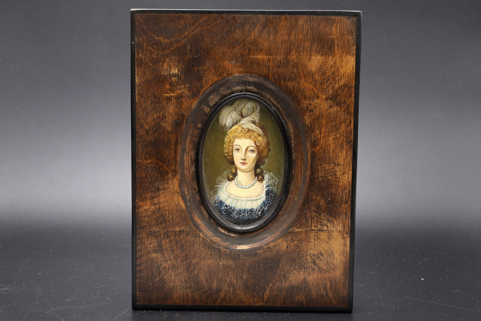 Miniature Portrait Painting Of A Lady In Late 18th Century Fashion Garments, Oil On Wood, Europe: Miniature Portrait Painting Of A Lady In Late 18th Century Fashion Garments, Oil On Wood, Europe. Dimensions 7.75 x 5.75 inches. All Measurements Are Approximate. Overall Good Vintage Condition. Signs