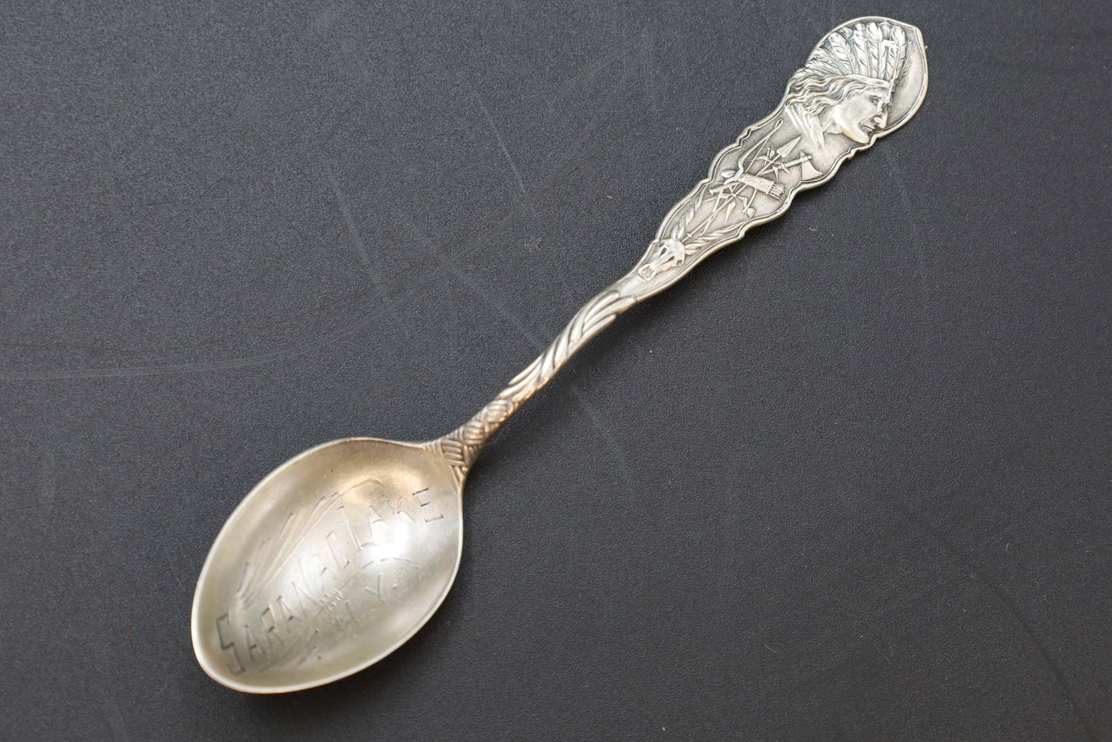 American Sterling Silver Spoon, Saranac Lake, Adirondack Park, New York, Early 20th Century: American Sterling Silver Spoon, Saranac Lake, Adirondack Park, New York, Early 20th Century Collectibles, Souvenirs, Cutlery. Disclaimer: Read The Description And Watch Carefully The Images Provided. 