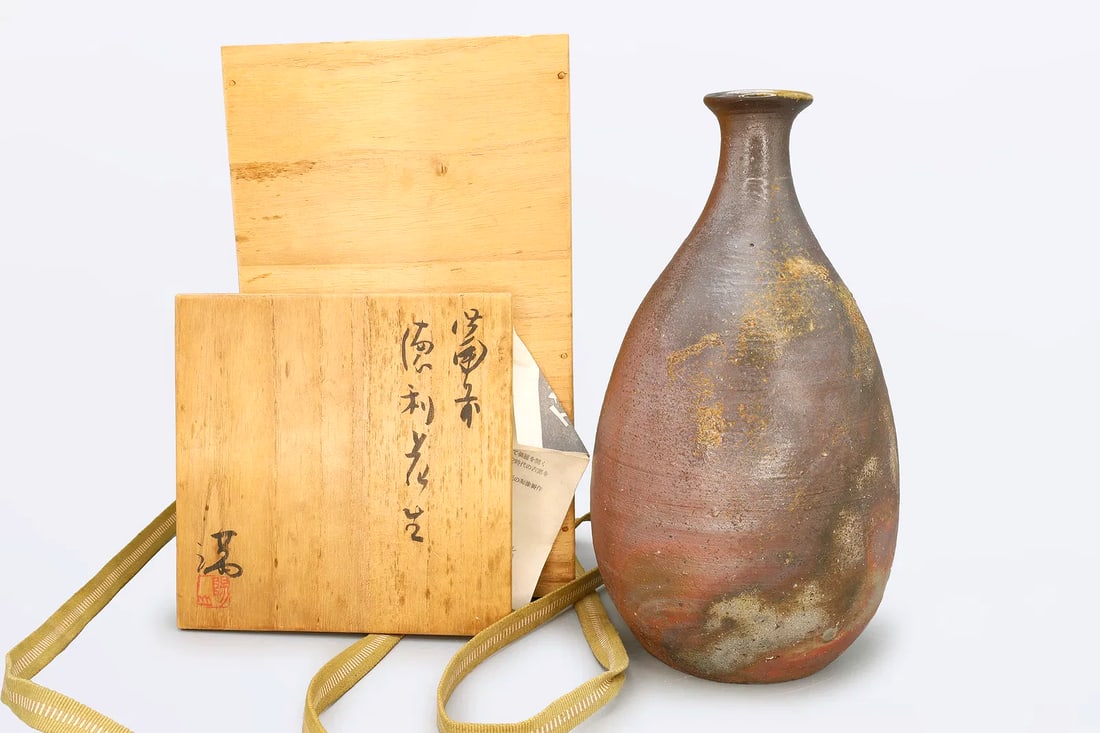 Mitsuru Isezaki, A Vintage 1960s Japanese Floral Vase, Bizen Ware Pottery, Ceramics, Signed (1 of 7)