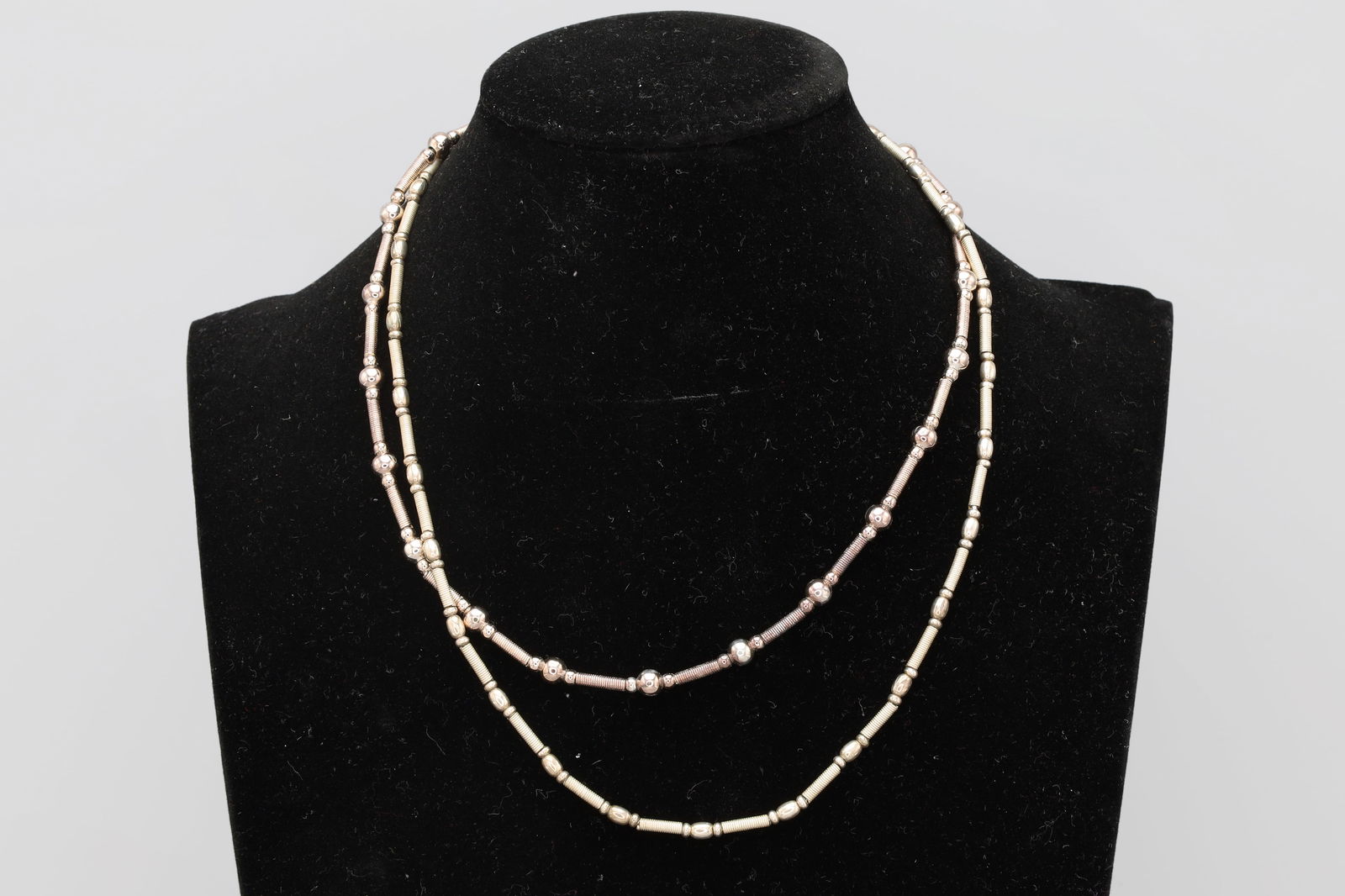 Vintage 1990s Italy Bar And Ball Chains, A Pair Of 925 Silver Necklaces, Fashion Accessories Jewelry (1 of 5)