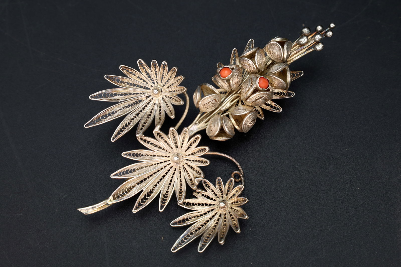 Art Nouveau Palmetto Leaves With Flowers Large Brooch, 900 Silver Cannetille And Coral Seeds (1 of 4)