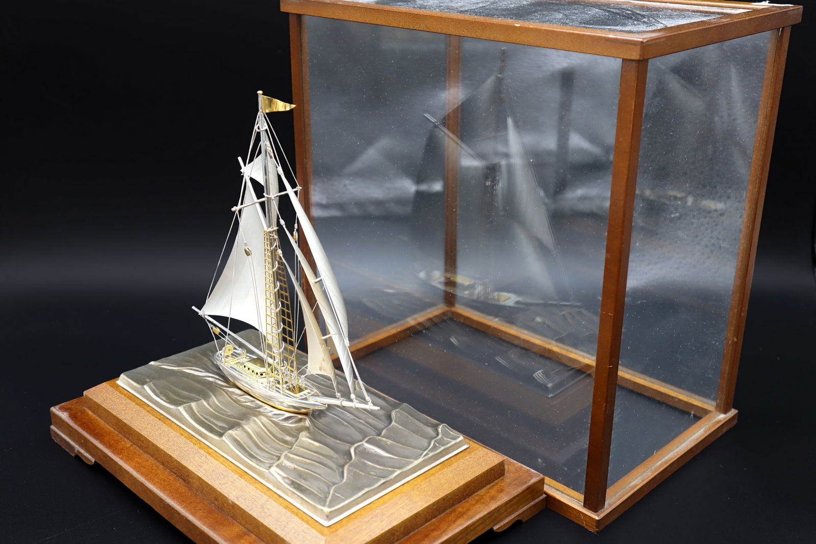 Handmade And Finely Detailed Sterling 960 Silver Model Of A Sailing Ship, Sports Boat Sculpture Art: MID CENTURY JAPAN GILT STERLING SILVER SAILING SHIP MODEL. A skillfully hand crafted and finely detailed Fine 960 Sterling Silver model of a sailing ship by renowned Japanese silversmith master Seki T