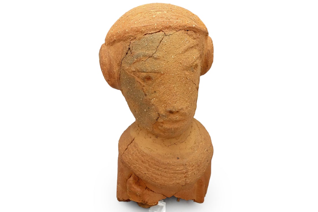 Ancient Africa NOK Civilization Terracotta Burial Female Sculpture, A Head Bust Figure 200 BCE: Very Beautiful Head, Fragment Of A Larger Figure Of A Woman Most Probably A Burial Item From Africa And Dated Around 200 AD. The Portrait Represents A Female With An Impressive Hair Style And Bold Jew