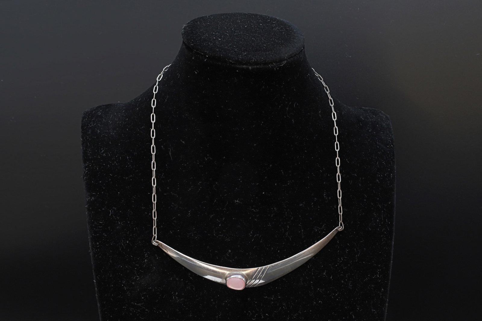 Vintage Navajo Bib Necklace, Sterling Silver And Pink Mother Of Pearl Southwestern Americana Jewelry: Dimensions Pendant Length 4.25 inches, Wearable Length 16 inches. All measurements are approximate. Vintage 1970s Navajo Bib Necklace, Sterling Silver And Pink Mother Of Pearl Cabochon, Southwestern A