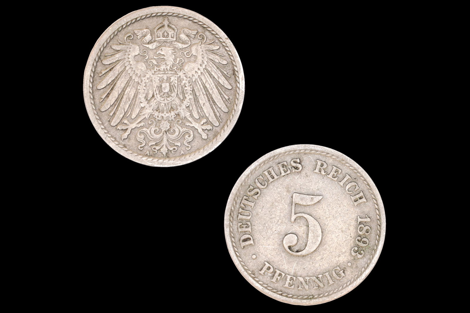 Antique 1893 Coinage Of A 5 Pfennigs Coin Under Kaiser Wilhelm II, Berlin Type 2 With Small Shield: 1893 Coinage Of A 5 Pfennigs Coin Under Kaiser Wilhelm II, Berlin Type 2 With Small Shield, Copper Nickel Medal Alignment, Currency German Mark. Obverse: Imperial German Eagle, with small shield (2nd