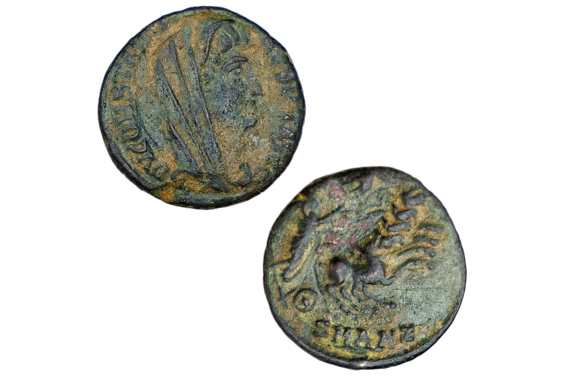 Ancient 4th Century AD Rome Bronze Coin Of Emperor Constantine I, Deification Issue Quadriga Chariot (1 of 5)