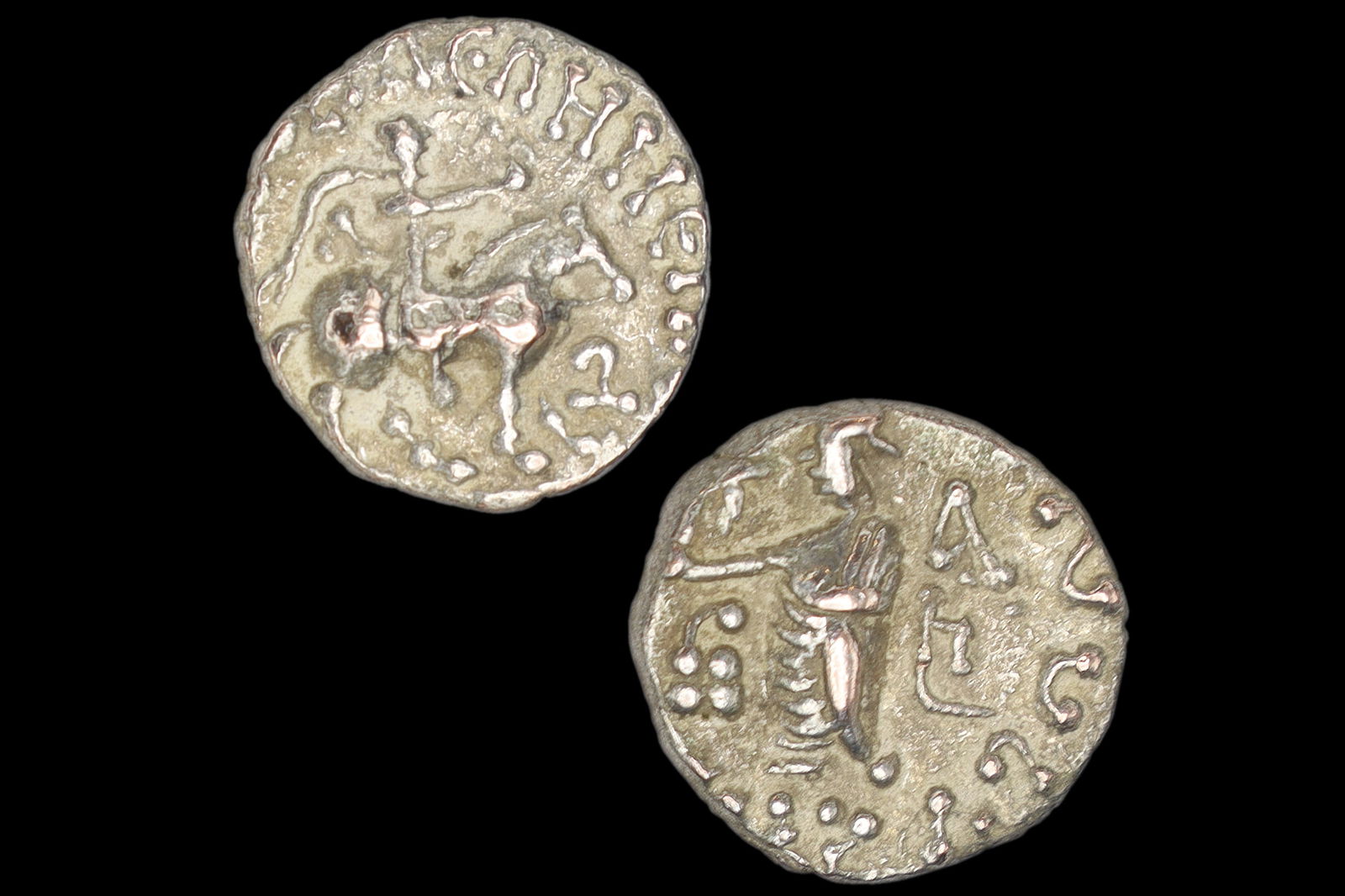 Ancient Hellenistic Asia. An Indo Scythian Coin Of Kingdom Azes II, Small Drachm 1st Century BCE: Diameter Variable Around 14 mm. Ancient 1st Century BCE Bactria, Central Asia. Indo Scythian Kingdom, Small Drachm Coin, Featuring The Reign Of Azes I, Dated From 48 BC To 25 BCE. Obverse, King On Hor