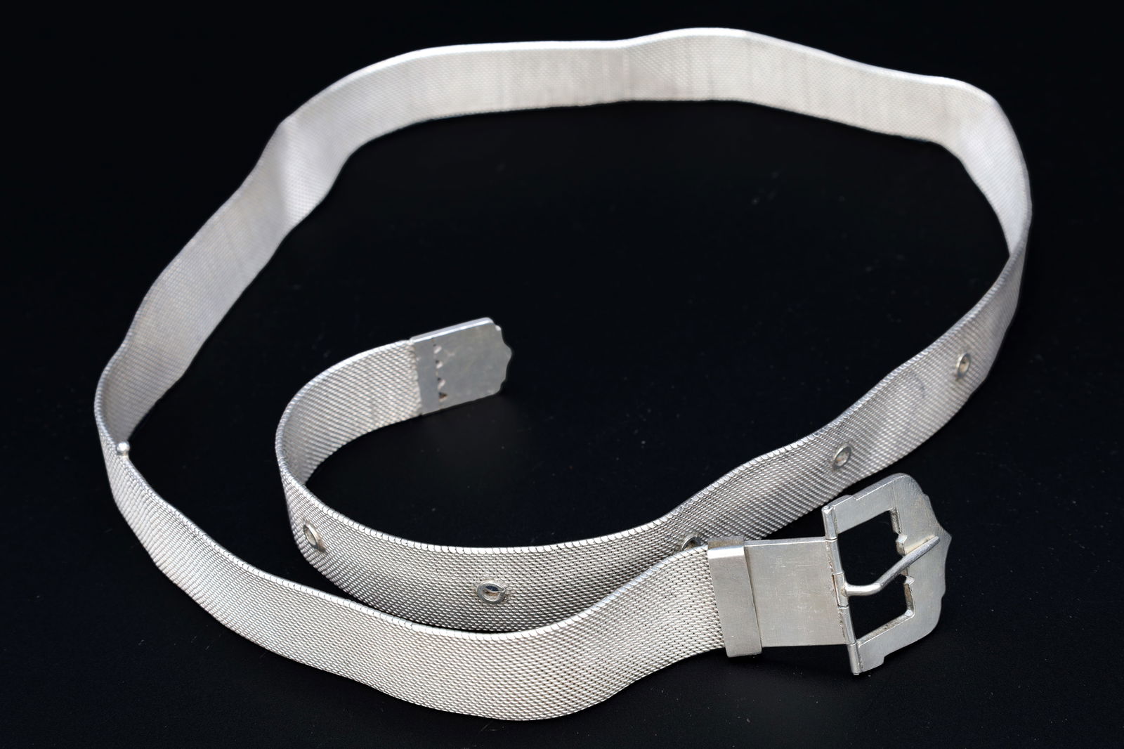 Art Deco Silver Belt, Fashion Accessories Chinese Export Sterling, Manufactured In Bangkok Thailand: Dimensions Length 30.5 inches, Wide 19mm. Weight 145 grams. All measurements are approximate. EXTREMELY RARE Art Deco Silver Belt, Fashion Accessories Chinese Export Sterling, Probably Manufactured In