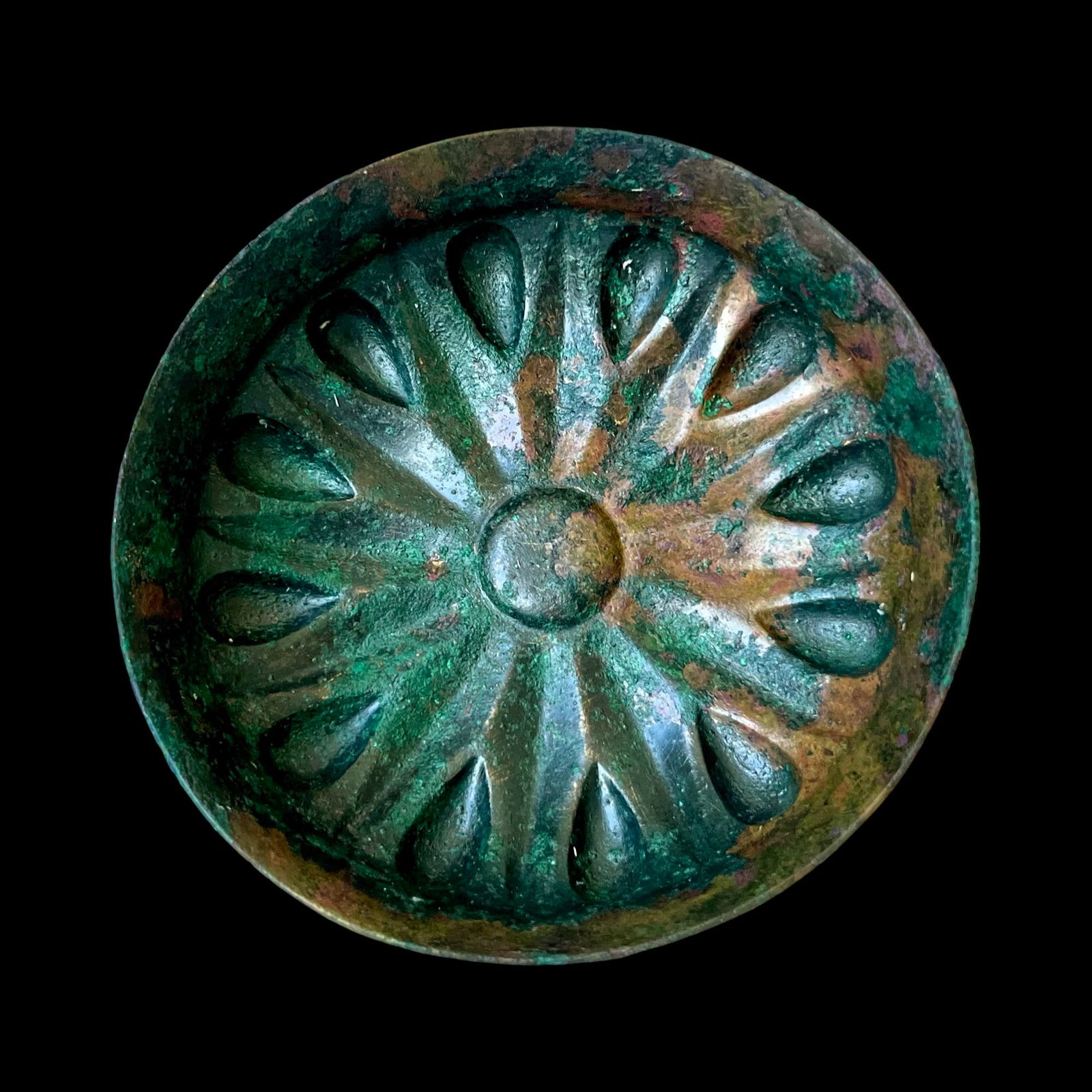 Ancient Achaemenid Bronze Phiale Bowl, circa 800 BCE. Antiquities And Collectibles, History (1 of 9)