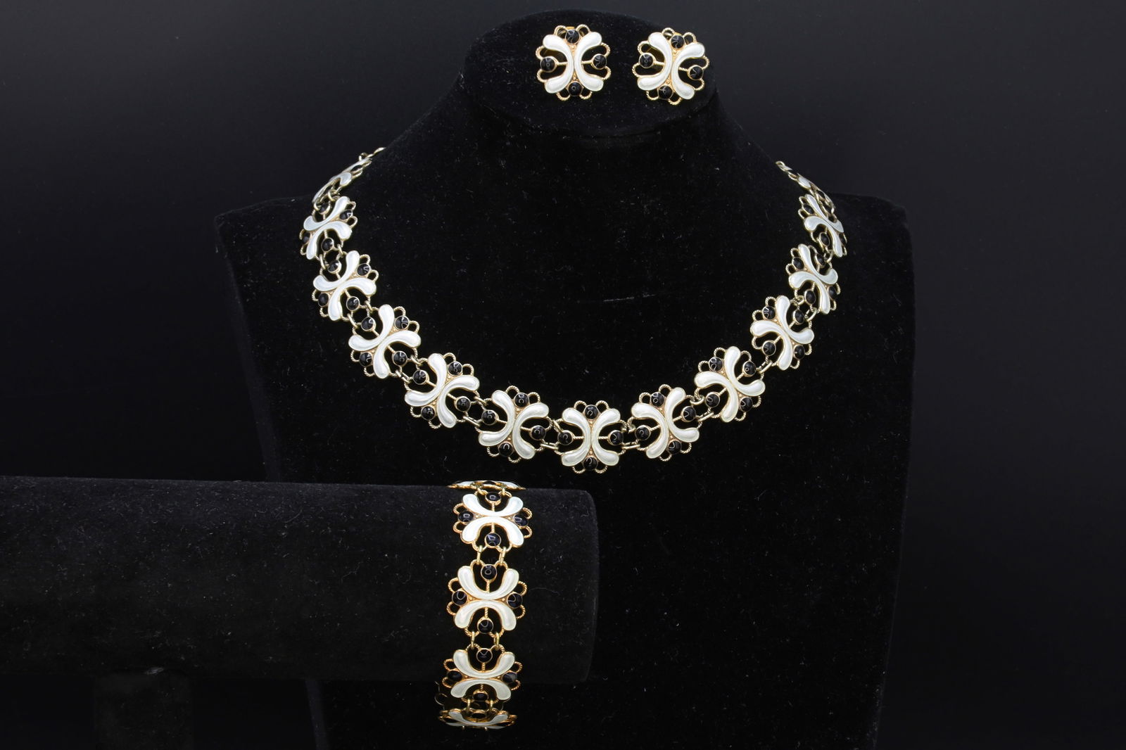 Arne Nordlie Norway, Vintage Modernist Jewelry Set, Black And White Enamel Flowers, Sterling Silver (1 of 6)