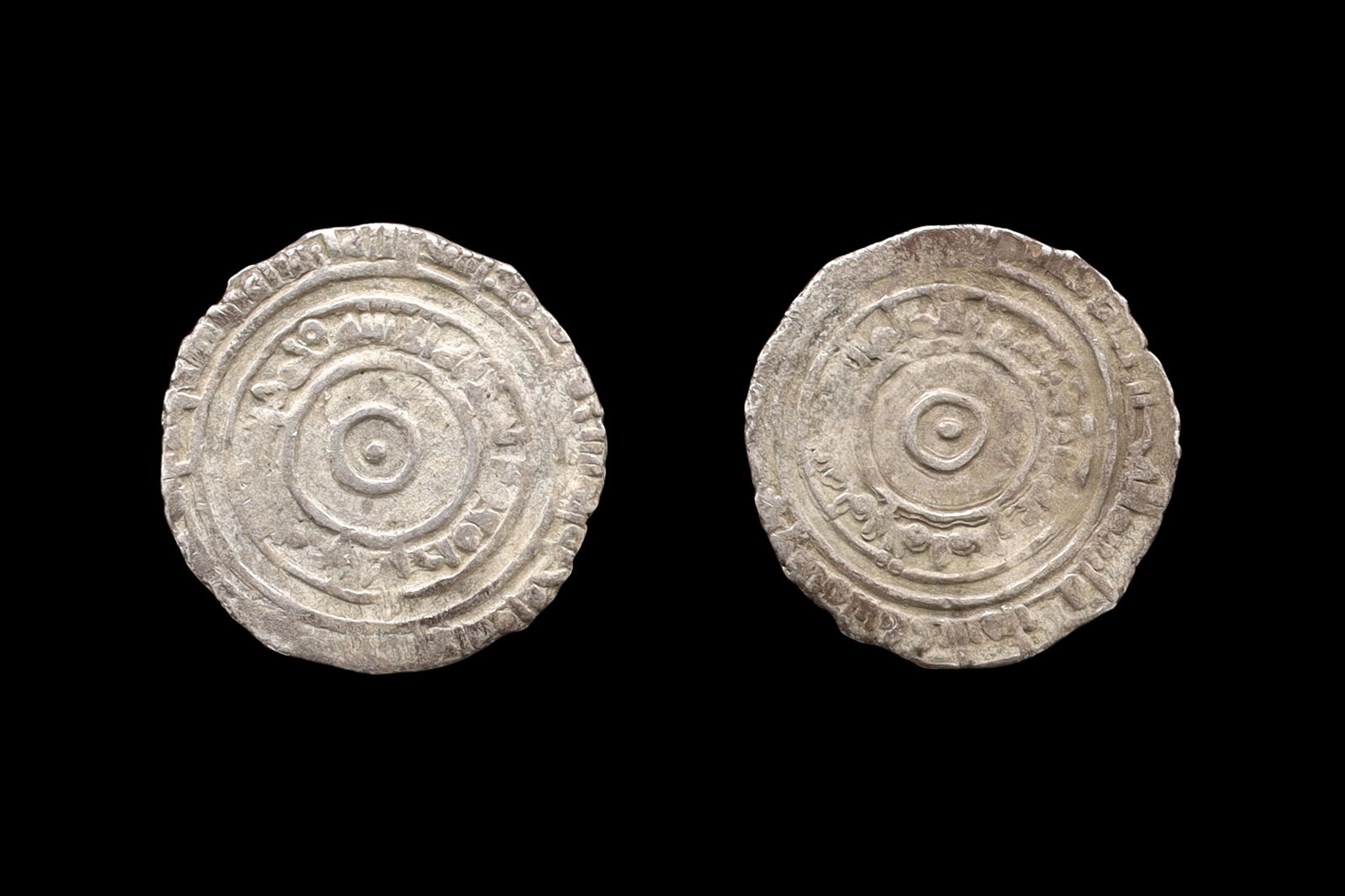 Medieval Egypt, Fatimids, al-Aziz Billeh, Fractional Value Of Half Dirham, Islamic Silver Coin Dinar - 4