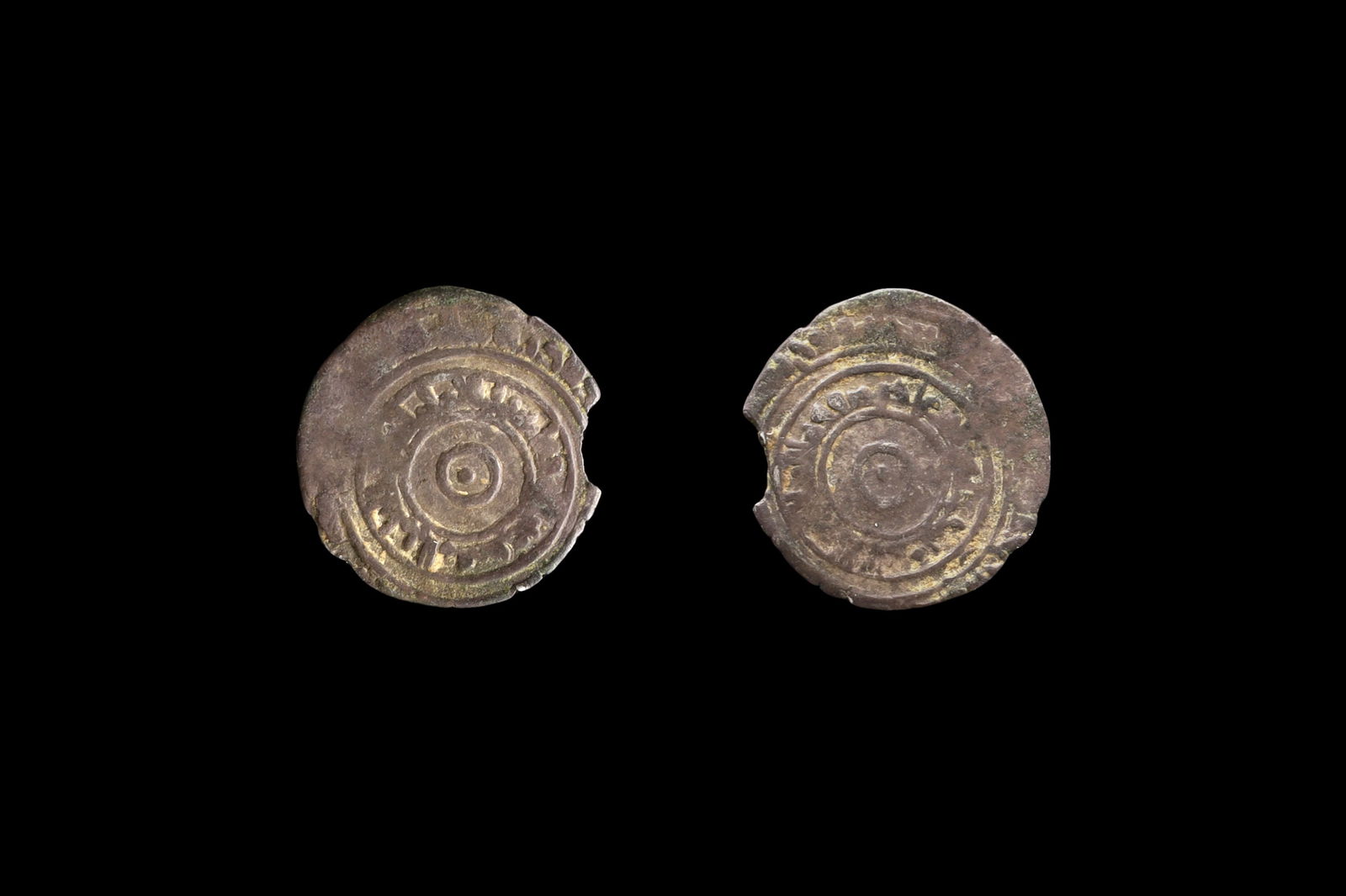 Medieval Egypt, Fatimids, al-Aziz Billeh, Fractional Value Of Half Dirham, Islamic Silver Coin Dinar - 4