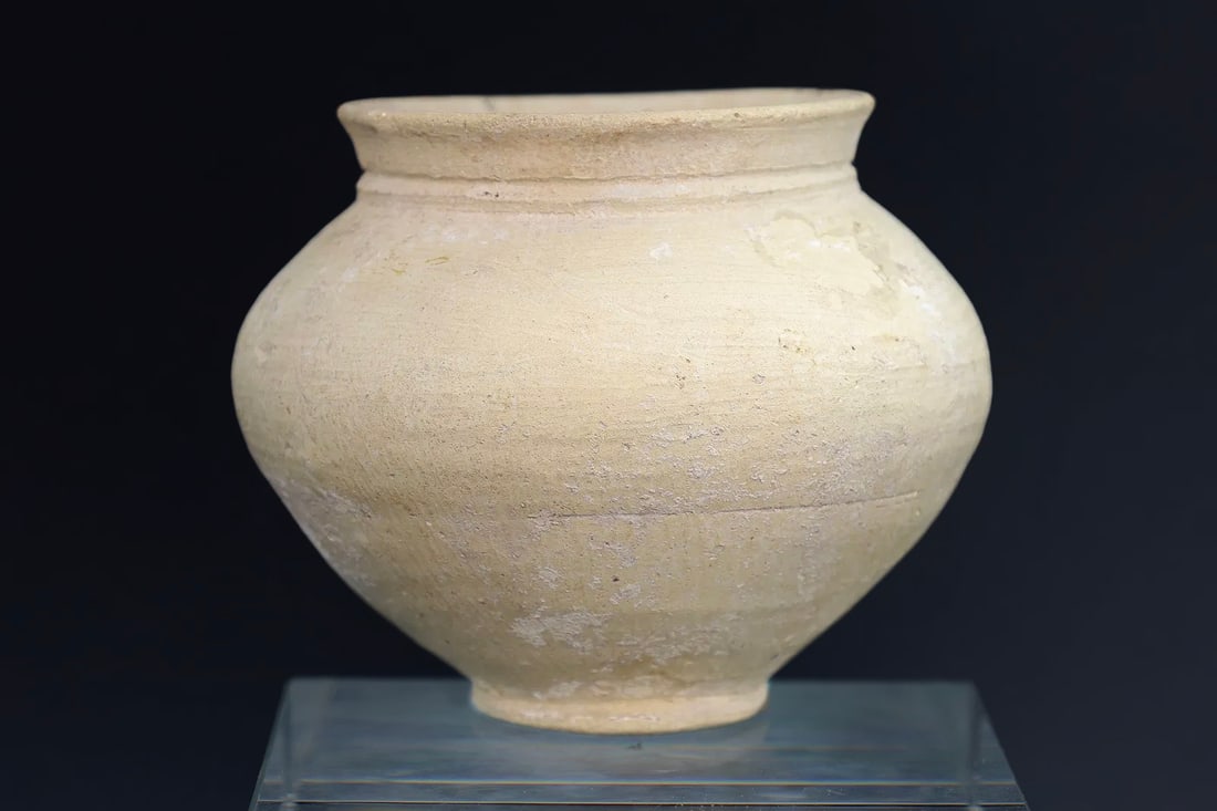 Ancient Near East, Utilitarian Terracotta Pot Vase Or Small Vessel, Israel, Judaea Area Of Holy Land: Dimensions, 10 cm x 8.5 cm. Provenance, Ex NJ Collection. Currently private New York, USA. // Ancient 3rd Century BCE, Near Eastern Levant, Holy Land, Iron Age Vessel Dated As Circa The 300 to 200 BCE