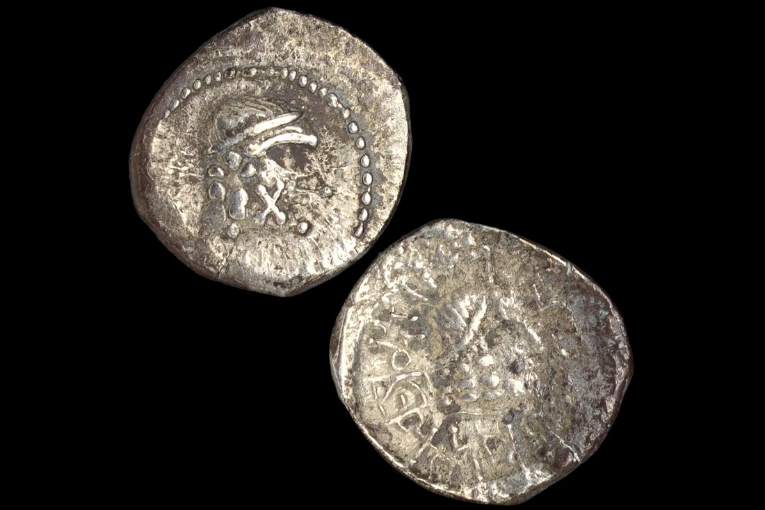 Ancient 1st Century AD Himyarite Kingdoms, South Arabia Felix Silver Quinarius Coin, Raydan Scyphate: Dimensions, Diameter 15 mm, Weight 174 grams. All measurements are approximate. Ancient Himyarite Kingdoms, South Arabia Felix Silver Quinarius Coin, Raydan Scyphate Mint. Half Drachm Dated As Mid 1st