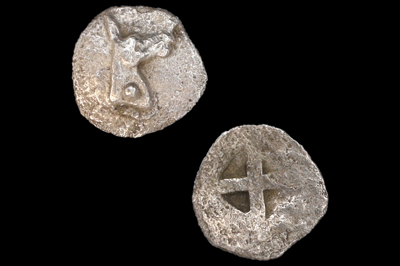 Mende Macedonia 480 BC Silver Coin Hemiobol, Head Of Donkey And Geometric Incuse, Greek Numismatics: Mende, Chalcidice Macedonia 480 To 460 BCE Silver Coin Hemiobol, Head Of Donkey Facing The Right And Geometric Quatripartite Incuse, Numismatics Antiquities, Ancient Stater Drachm. Diameter 9.5mm, Wei