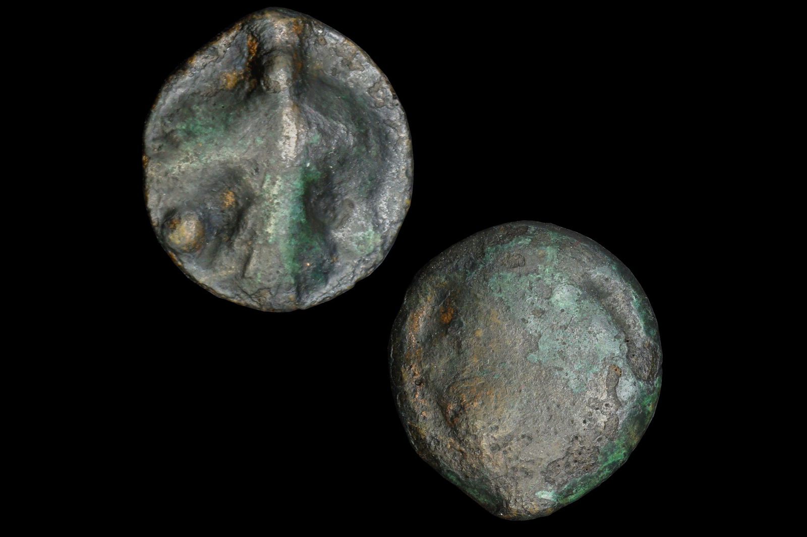 Selinos, Sicily, Circa 435 BCE. Bronze AE Trias. Gorgoneion Medusa And Celery Selinon Leaf With Dots (1 of 2)