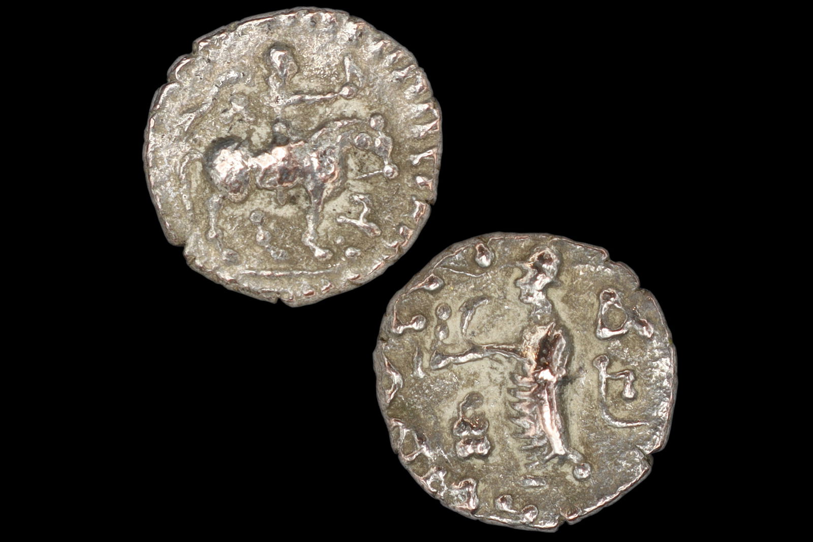 Ancient Hellenistic Kingdoms Central Asia, Indo Scythian Coin Of King Azes I, Drachm 1st Century BCE: Diameter Variable Around 14 mm. Ancient 1st Century BCE Hellenistic Bactria, Central Asia, Indo Scythian Kingdom. Small Drachm Coin Featuring The Reign Of Azes I, Dated From 48 BCE To 25 BCE. Obverse,