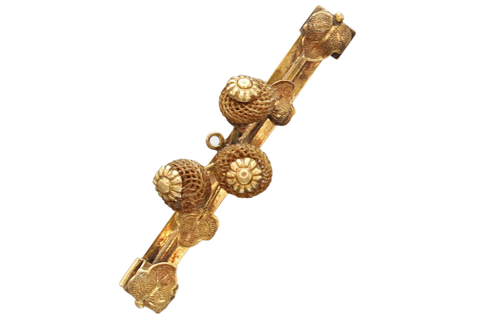 Victorian Era 12 Karats Gold Jewelry, Braided Ivy Flowers And Vine, 1880s Memento Mori Brooch Pin: Dimensions Length 1.75 inches. Weight 3.75 grams. All measurements are approximate. Sold as pictured. Item is in antique condition with wear and aging. Europe 19th Century, Victorian Era 12 Karats Ros
