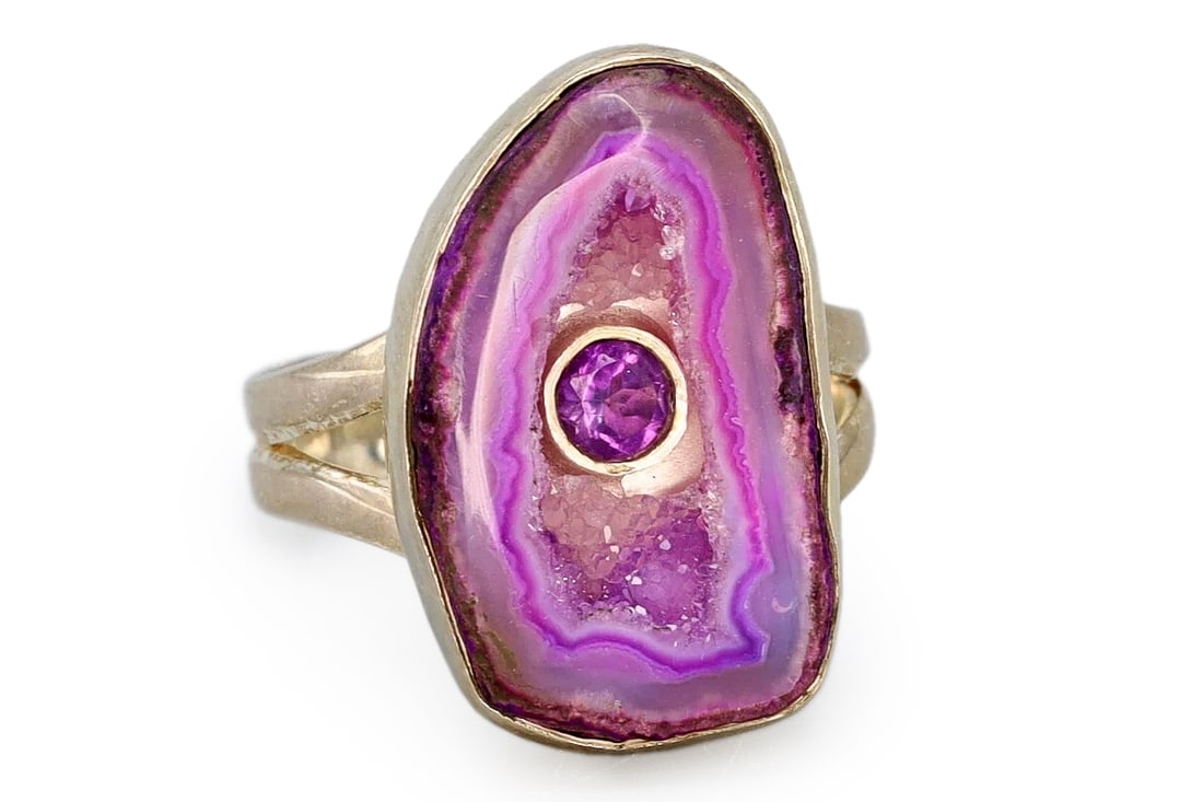 Ring For Woman Size 8 3/4, 925 Sterling Silver With Lavender Druzy Quartz And A Faceted Amethyst: Vintage Artisan Jewelry, Handmade Avant Garde Fashion Designs, A Womens Ring Size 8.75 USA Charts, Fine 925 Sterling Silver With A Lavender Druzy Quartz Cabochon And A Faceted Amethyst Inlaid At The C