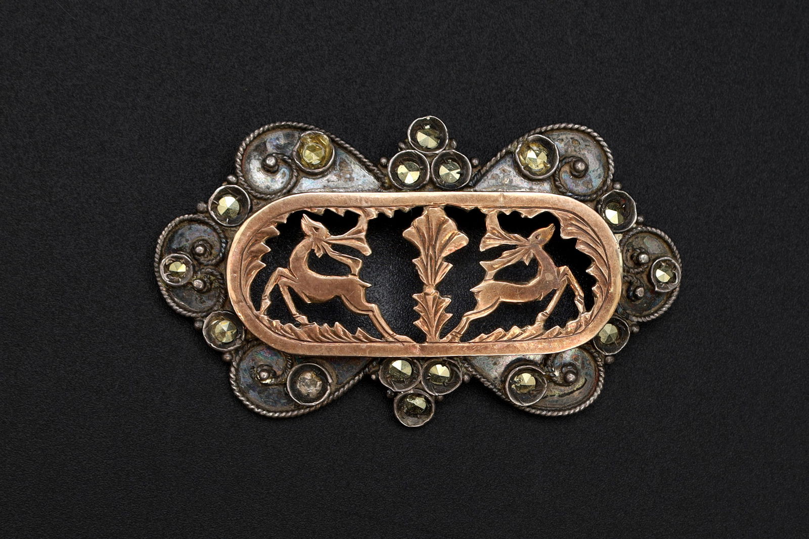 Art Deco Brooch, 900 Silver And Rose Gold. European Fallow Deer Elk, Vintage Fashion Accessories: Dimensions: Length 4.8 centimeters, Weight 6.55 grams. All measurements are approximate. Vintage Art Deco Brooch, 900 Silver And Rose Gold. Ancient Greek Parthenon Athens, Classic Art And History From