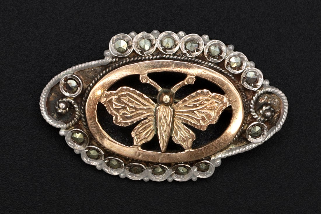Art Deco Brooch, 900 Silver And Rose Gold. European Butterfly Moth, Vintage Fashion Accessories: Dimensions: Length 3.1 centimeters, Weight 3.75 grams. All measurements are approximate. Vintage Art Deco Brooch, 900 Silver And Rose Gold. European Endemic Butterflies And Moths, Classic Art And Hist