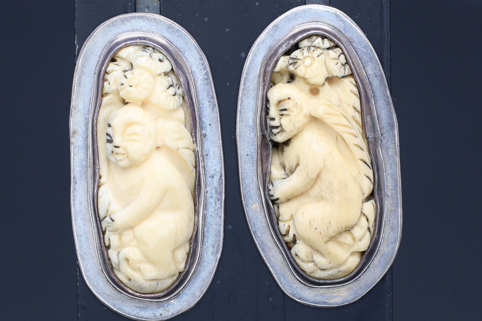 Amy Khan Russell, Vintage Large Stud Earrings, 925 Sterling Silver Jewelry, Long Studs Chinoiserie: Large, Elongate Stud Pierced Earrings With An Oriental Inspired Motif And Signed AKR Sterling By The American Fashion And Jewelry Designer Amy Khan Russell. One Of The Most Playful And Inspiring Femal