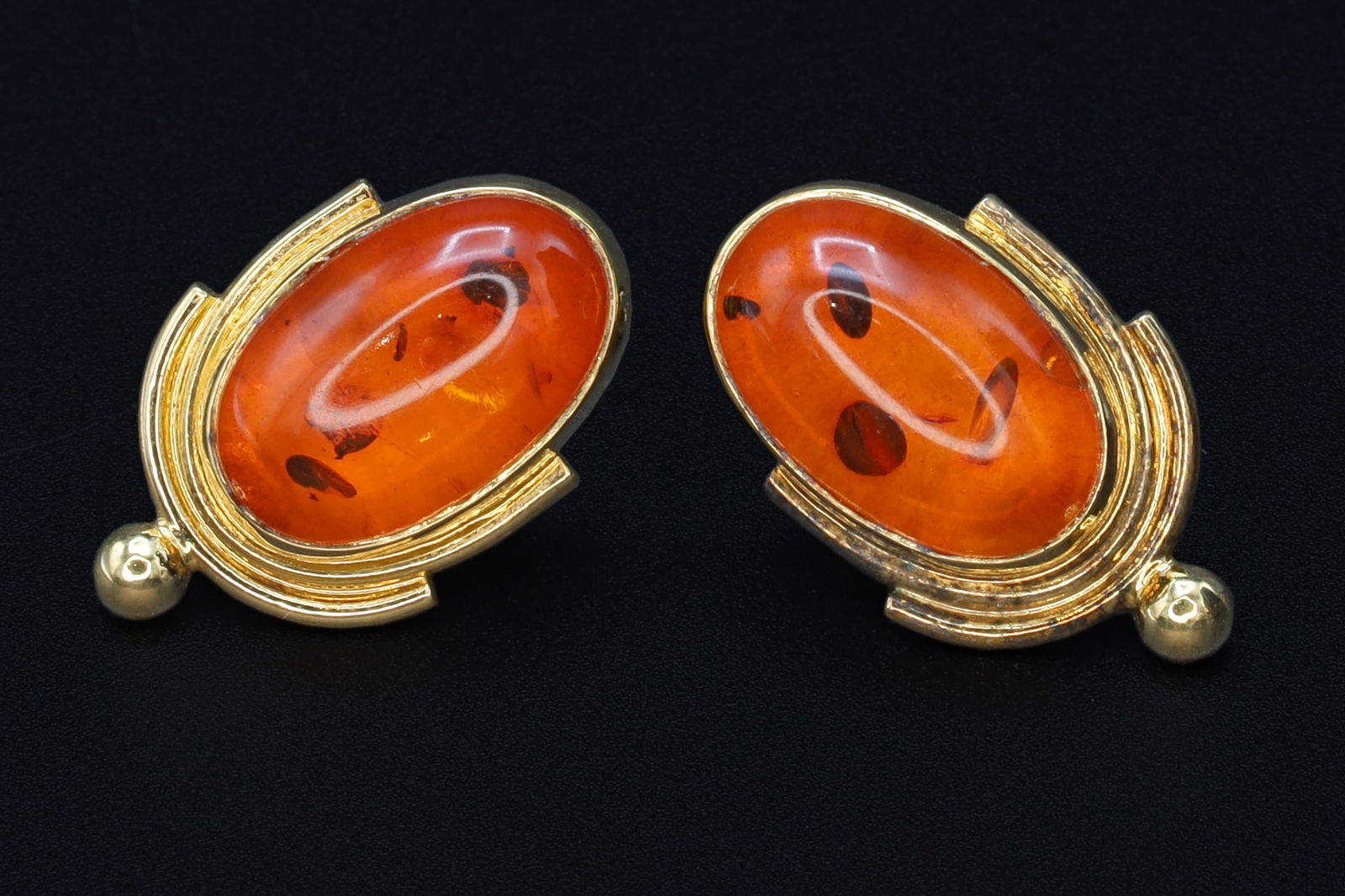 Large Stud Earrings, Gilt 925 Sterling Silver And Amber Resin Cabochon, Modernist Design Jewelry: Dimensions 25 x 15 mm. All measurements are approximate. Surface Wear And AGing, Patina. Sold Exactly As Pictured.Large Stud Earrings, Gilt 925 Sterling Silver And Amber Resin Cabochon, Modernist Desi