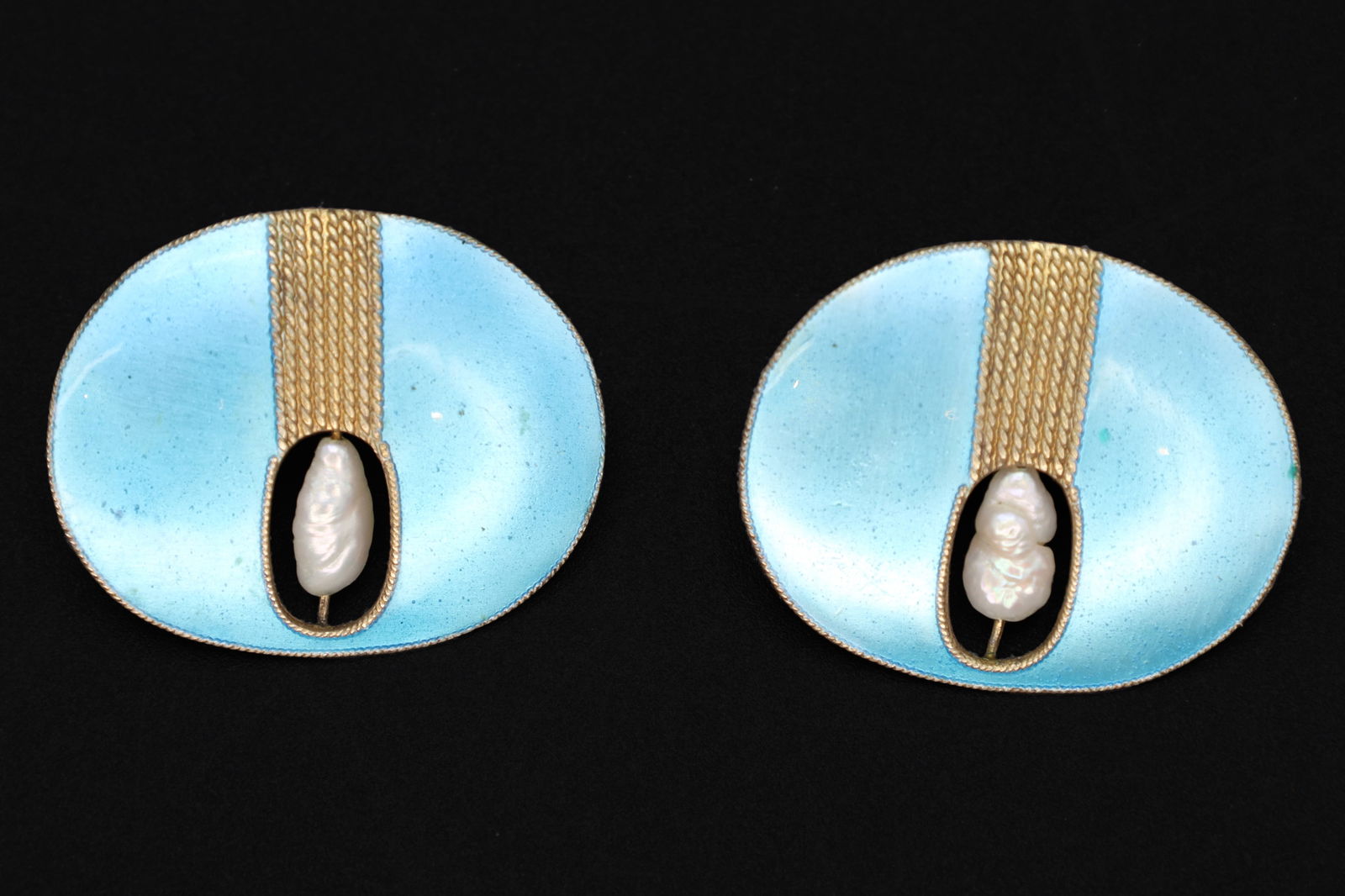 Large Stud Earrings, Blue Enamel And Fresh Water Pearls, Gold Gilt Vermeil On Sterling, Modernist: Dimensions Length 26 x 21 mm. All measurements are approximate. Vintage 1970s Large Stud Earrings, Baby Blue Enamel And Water Pearls, Gold Gilt Vermeil, Modernist Design Jewelry, Vintage Fashion Acces