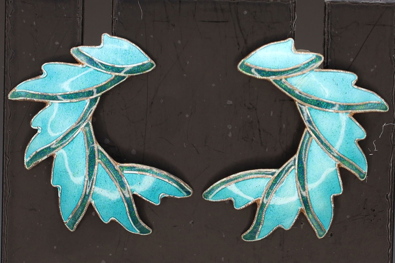 Large Stud Earrings Bluebells Flowers, Blue Enamel And Gold Gilt Vermeil Sterling, Figural Modernist: Dimensions Length 25mm. All measurements are approximate. Large Stud Earrings Bluebells Flowers, Blue Enamel And Gold Gilt Vermeil, Figural Modernist Design, Vintage 1970s Fashion Accessories, Gift to