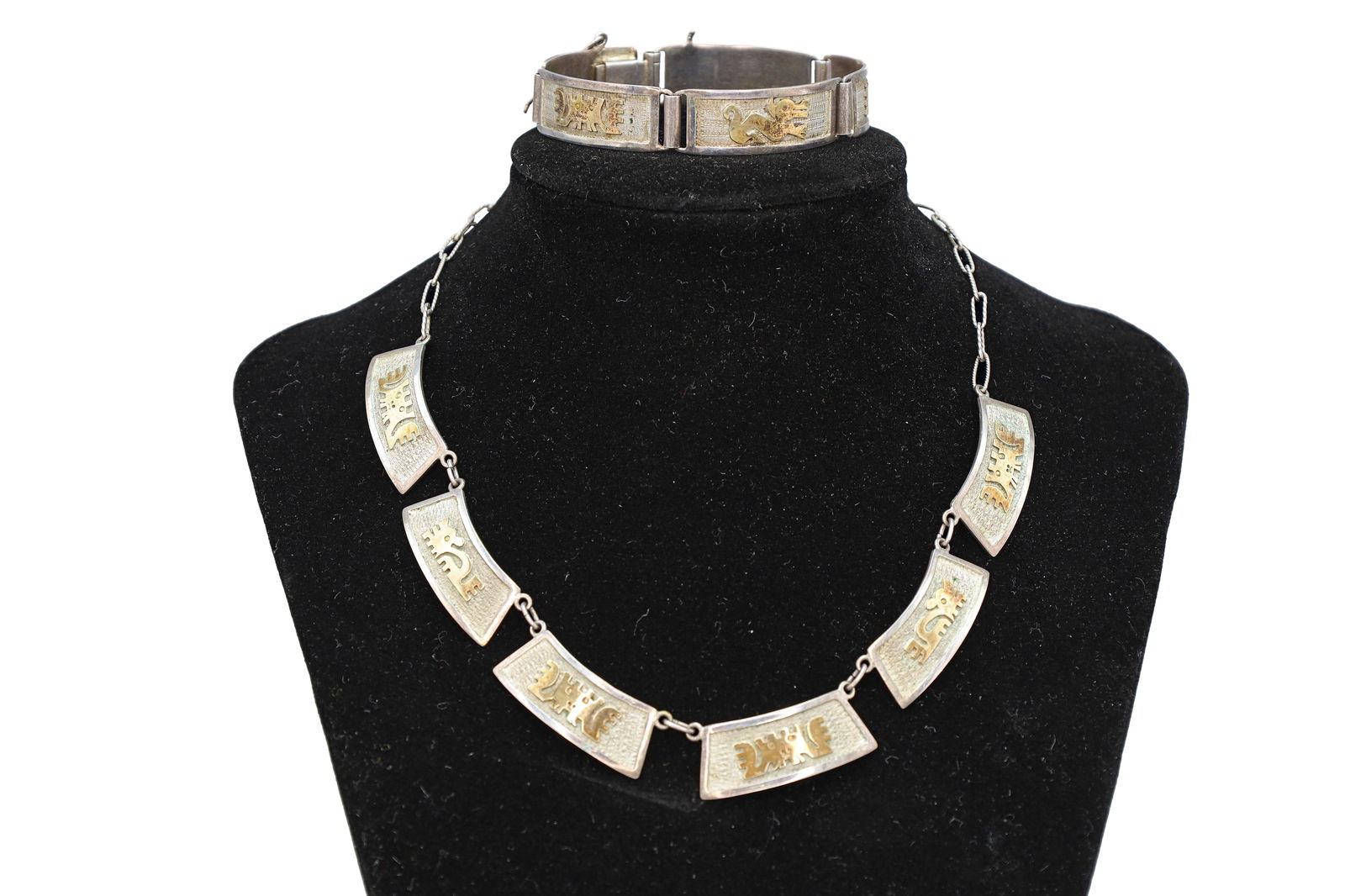 Vintage 1960s Jewelry Set, Inca Quechua 900 Silver And 18 karat Yellow Gold With Hallmarks: Dimensions, Necklace Length 16.5 inches. Bracelet Length 6.75 inches. All measurements are approximate. Total Weight: 34 grams. A vintage 1950s to 1960s Ecuadorian sterling silver jewelry set, a chain