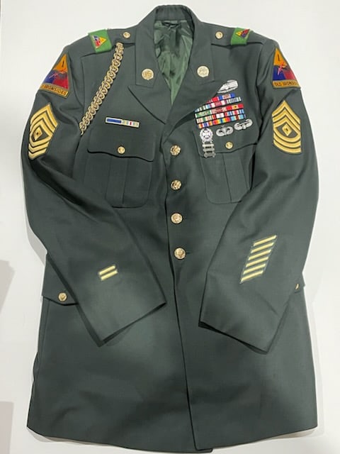 Master Sgt Dress tunic 1st Armoured Division (1 of 5)