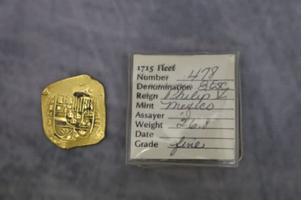 1715 Spanish gold 8 escudos