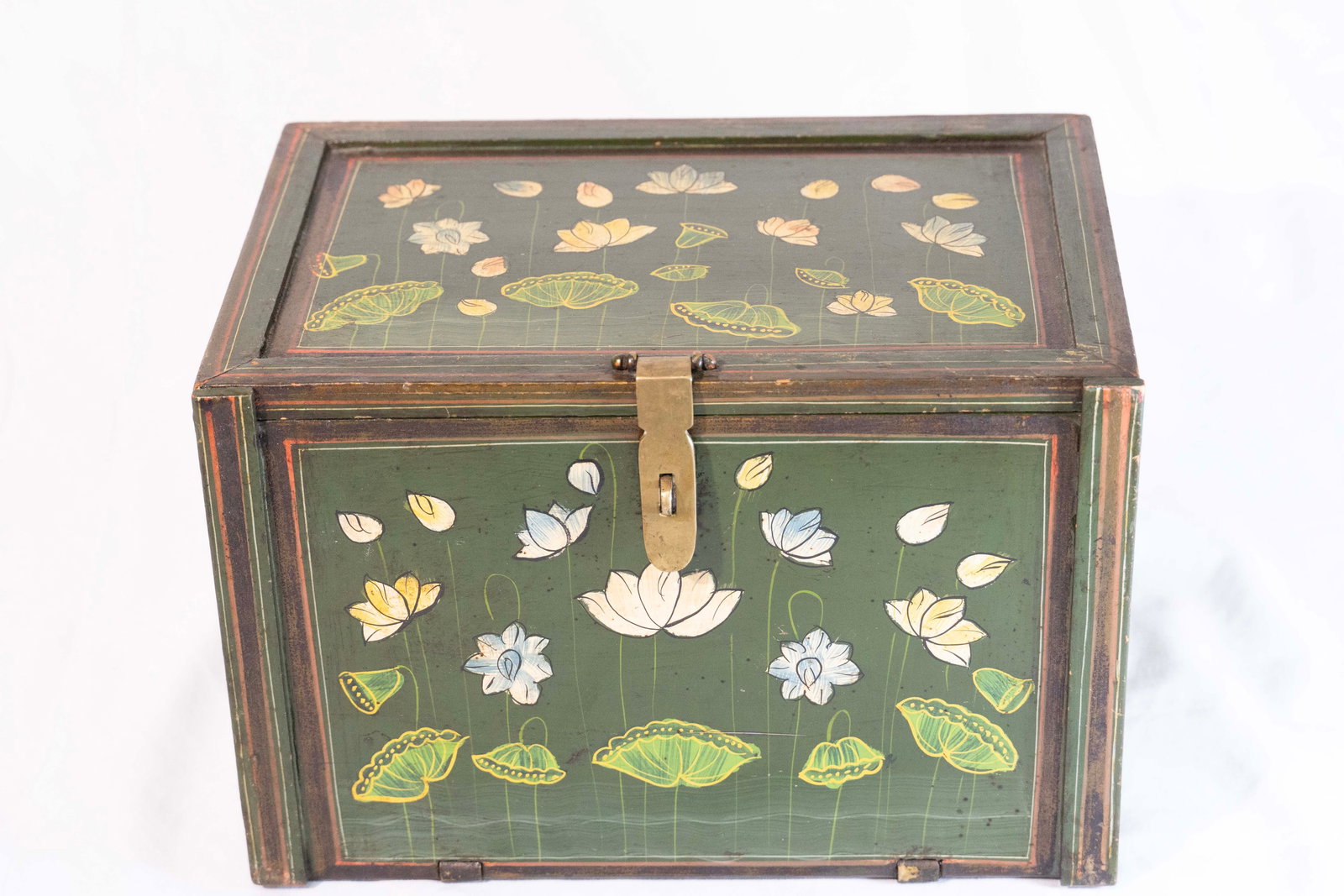 Rosewood Oriental Jewlery Box (1 of 7)